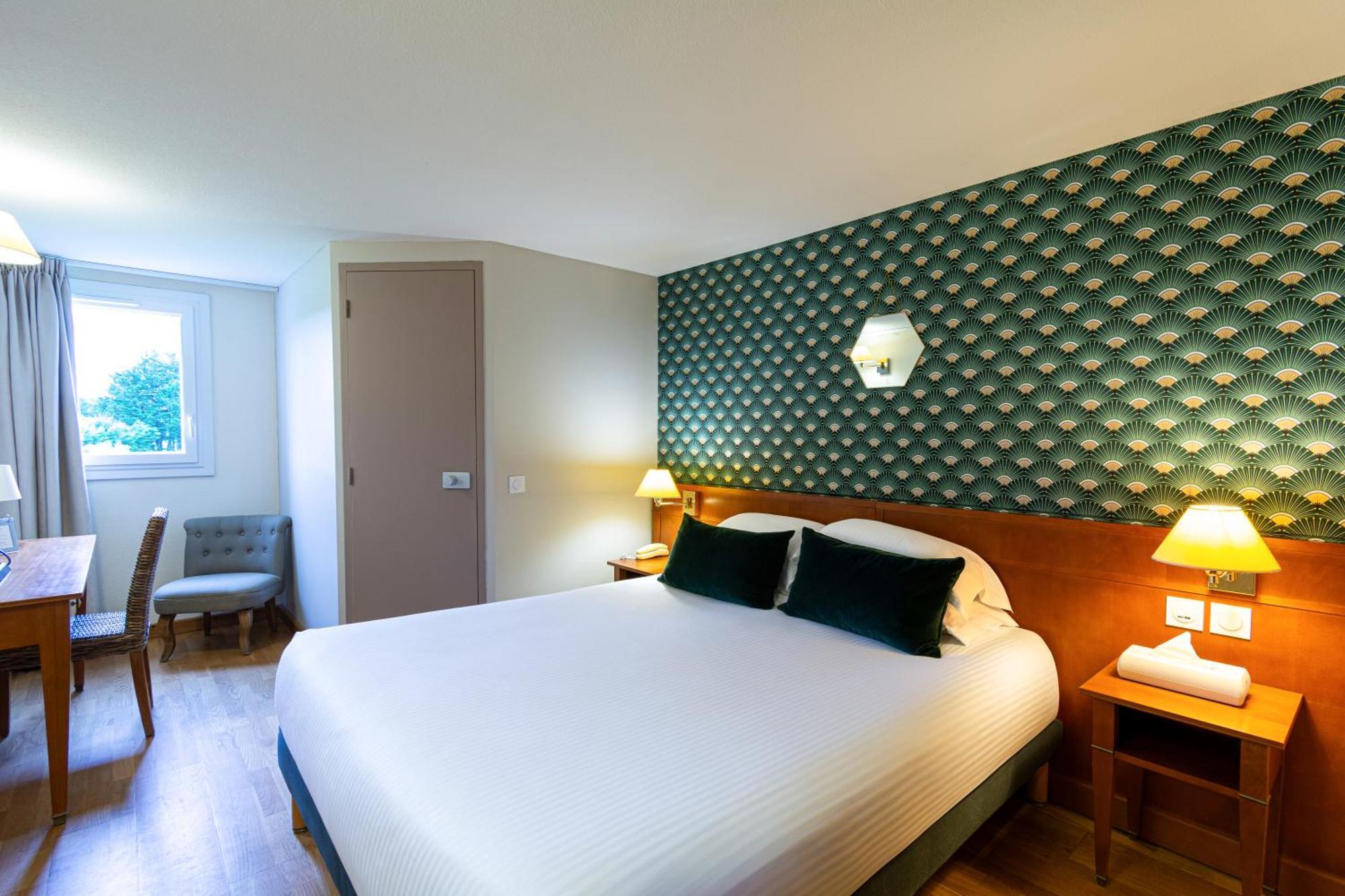 Eden Park Hotel Restaurant Пон-л'Евек Екстер'єр фото