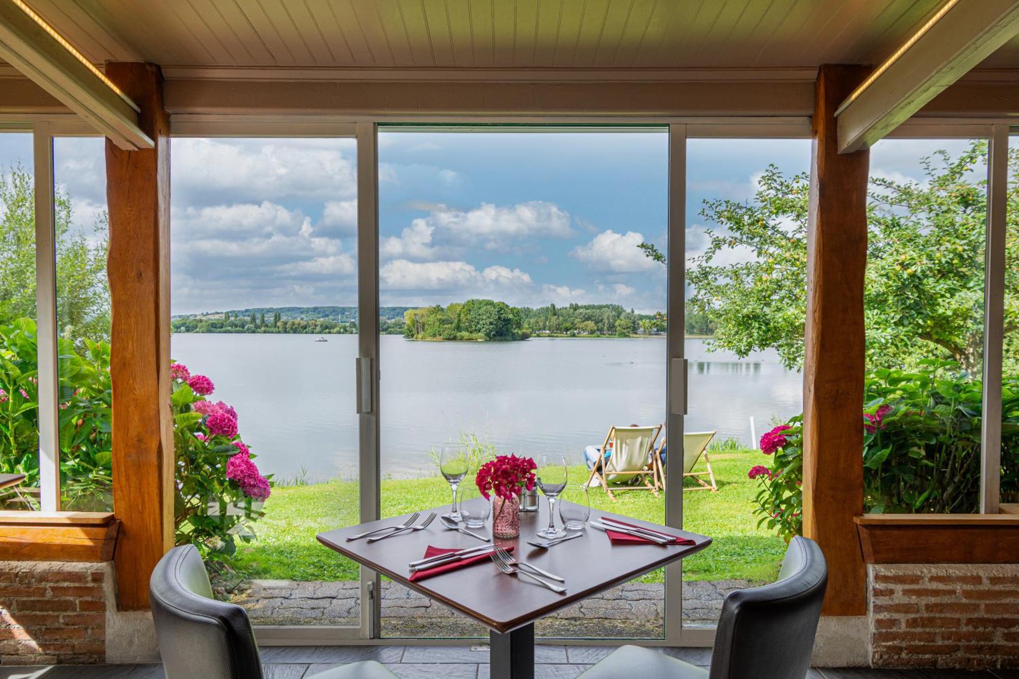 Eden Park Hotel Restaurant Пон-л'Евек Екстер'єр фото